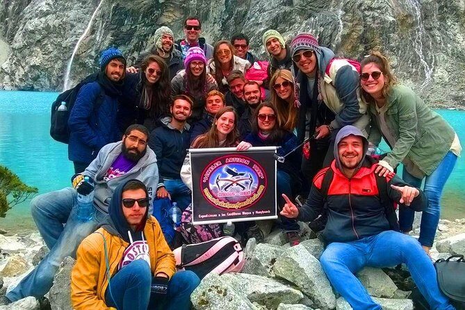 69 Lake - Cordillera Blanca - Guide language and the “guided + hike” vibe