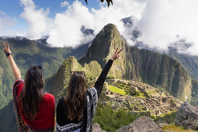 7 Day Exploration Tour from Cusco to Lima - Lima Highlights: Huaca Pucllana, Plaza de Armas, and San Francisco Catacombs