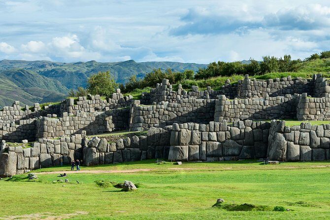 City Tour in Cusco & visit Museum South American Camelid - Puka Pukara: small stop, strong atmosphere
