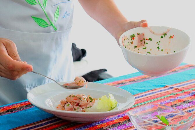 Cook an Authentic Ceviche And Peruvian Pisco Sour! - The Pisco Sour lesson: foam, balance, and the story behind the drink