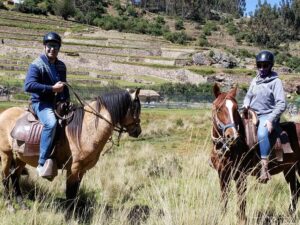 Cusco: 3-Hour Horse Riding Tour to the Temple of the Moon - Pickup, group size, and how the 3-hour schedule really works