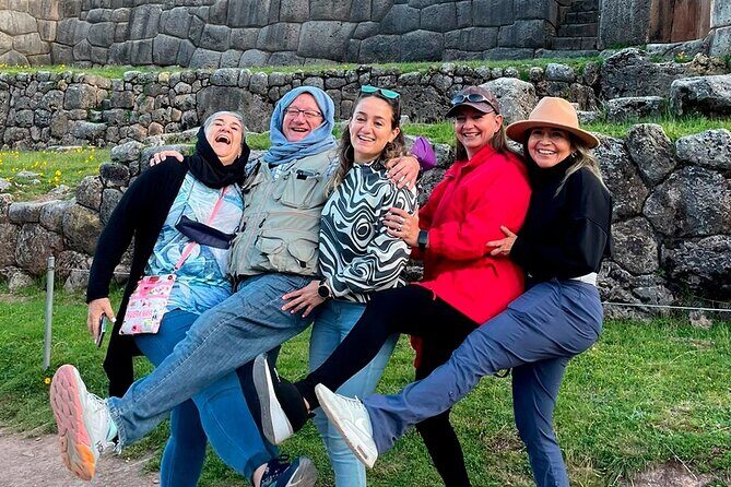 Cusco 7 days Tour in Machu Picchu, Humantay Lake and Vinicunca - Salinas de Maras, Moray and Chinchero: Inca tech meets everyday work