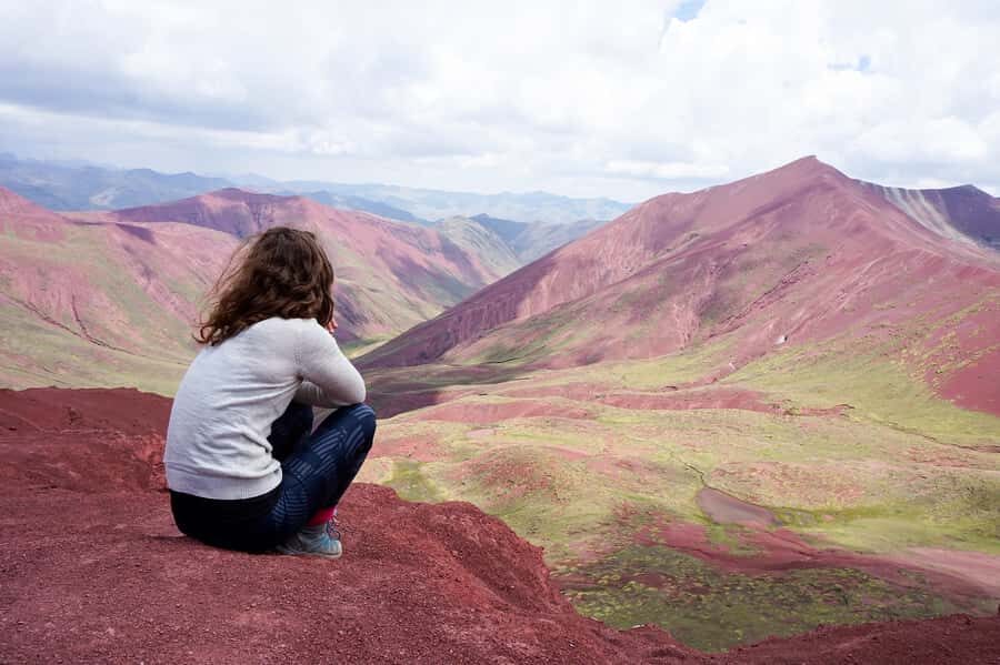Cusco: Full-Day Rainbow Mountain & Red Valley Trekking Tour - Down to Red Valley: 1 hour of effort, then a short stay
