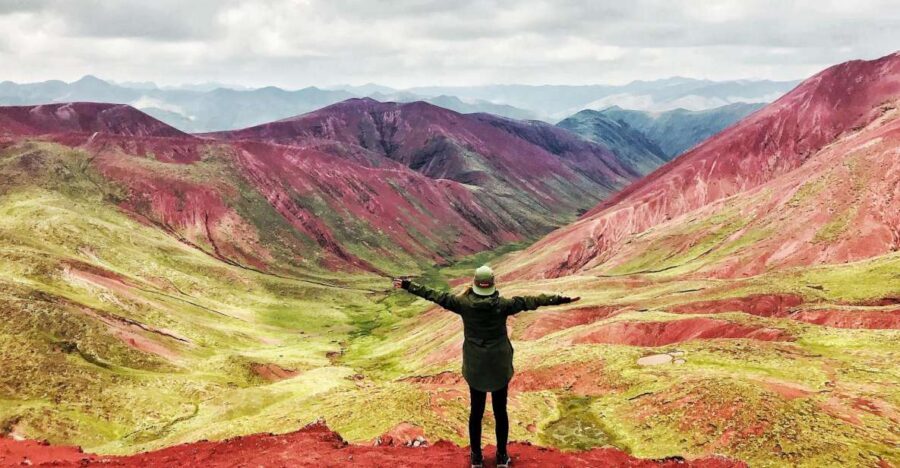 Cusco: Full-Day Rainbow Mountain & Red Valley Trekking Tour - Altitude support that feels real: oxygen, radios, and first aid