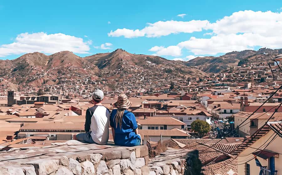 Cusco: Historic Walking Tour with Pisco Sour and Music Show - Qoricancha and the Sun Temple Story: Inca Space, Colonial Surface