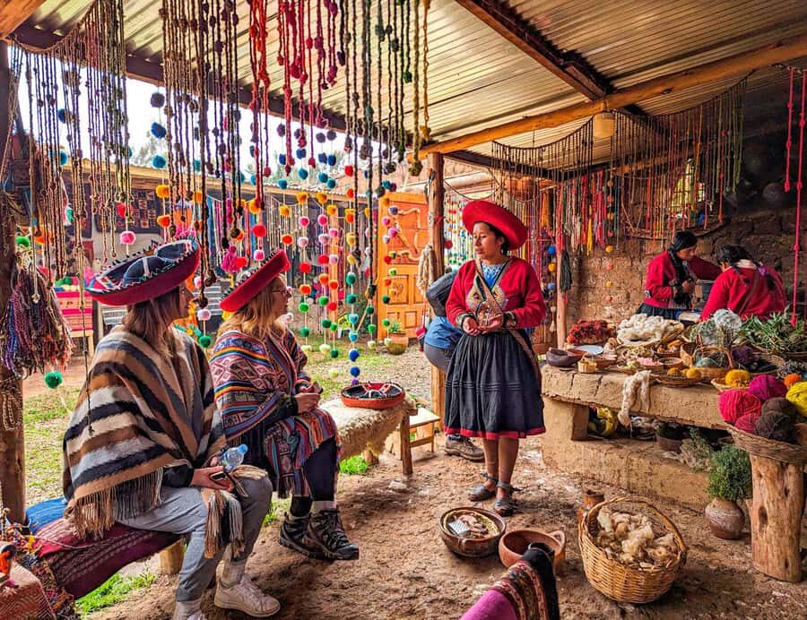 Cusco:Chinchero,Moray & Salt Mines drop-off in Ollantaytambo - Moray terraces: why the Inca built in circles
