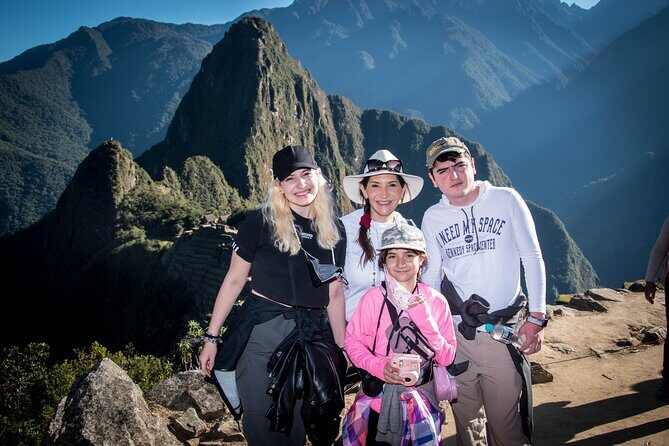 Day Trip to Machu Picchu from Cusco - Group size, language, and the human factor