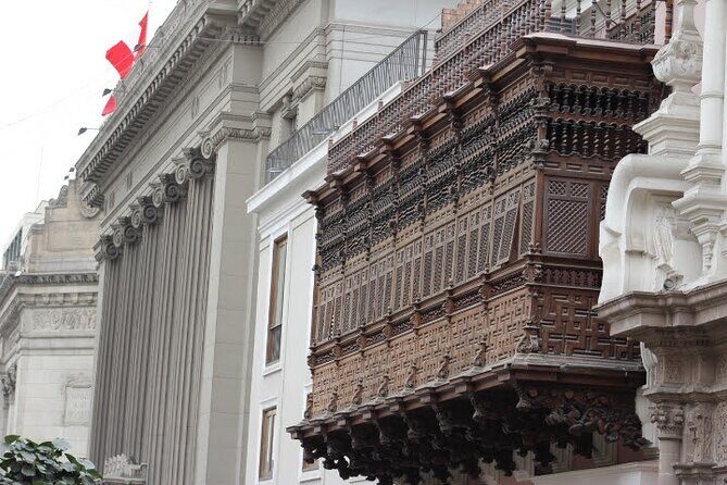 Experience Lima: Taste 12 Snacks and Visit Top Monuments - Plaza San Martín Break and the Optional Pisco Sour Finale