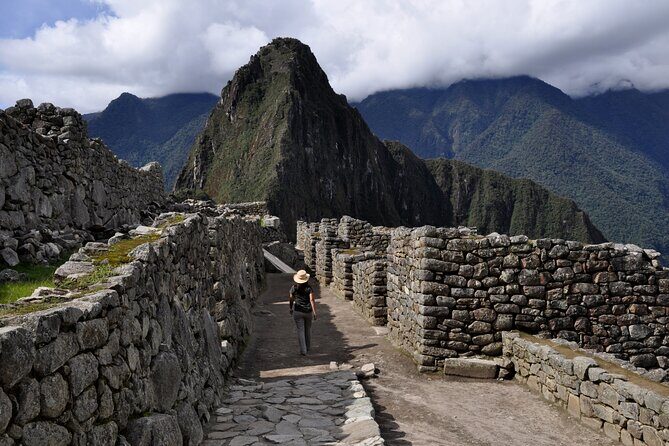 Experience Machu Picchu sustainably on a private tour from Cusco - Should You Book This Machu Picchu Sustainable Private Tour?