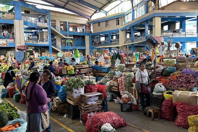 Food and Culture Full day Tour in the Sacred Valley - Ollantaytambo old town and chicha at a real chichería