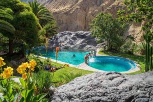 From Arequipa: 2-Day Colca Canyon Trekking Tour - Cruz del Cóndor to San Juan Valley: day one’s long descent with purpose