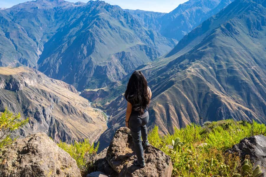 From Arequipa: 2-Day Colca Canyon Trekking Tour - Chacapi hot springs and the viewpoint sweep: turning pain into a plan