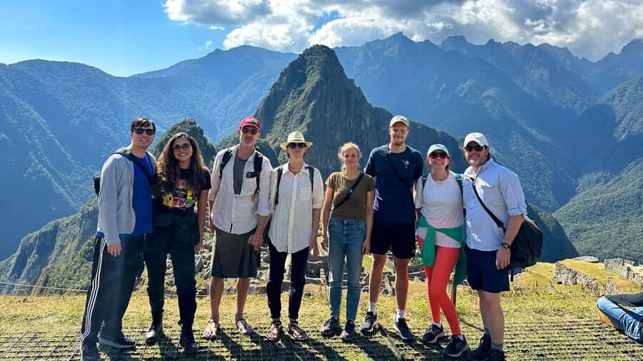 From Cusco: 2-Day Trip to the Sacred Valley and Machu Picchu - Train to Aguas Calientes: choose your category with your eyes open