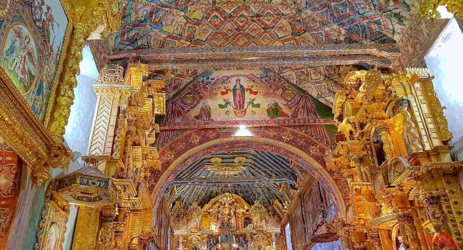 From Cusco: Full-Day Touristic Bus to Puno with Guided Tours - Cusco to Puno by bus: a 10-hour day with real purpose