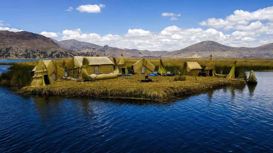 From Cusco: Lake Titicaca - Full-Day Tour - Start in Cusco at 9:00 p.m.: the rhythm of a Titicaca day
