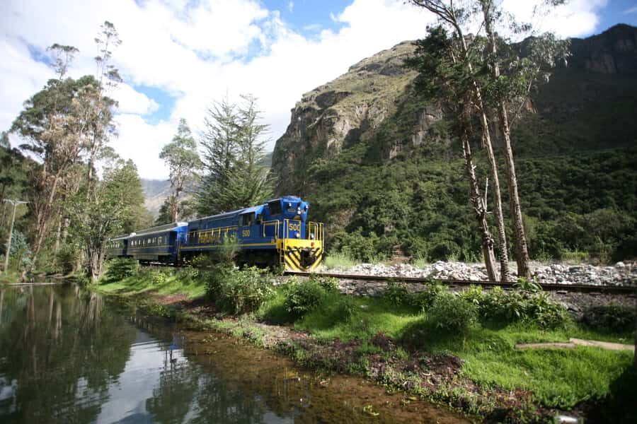 From Cusco: Machu Picchu Full-Day Guided Tour - Train Time to Aguas Calientes: Worth It for the Views and the Pace