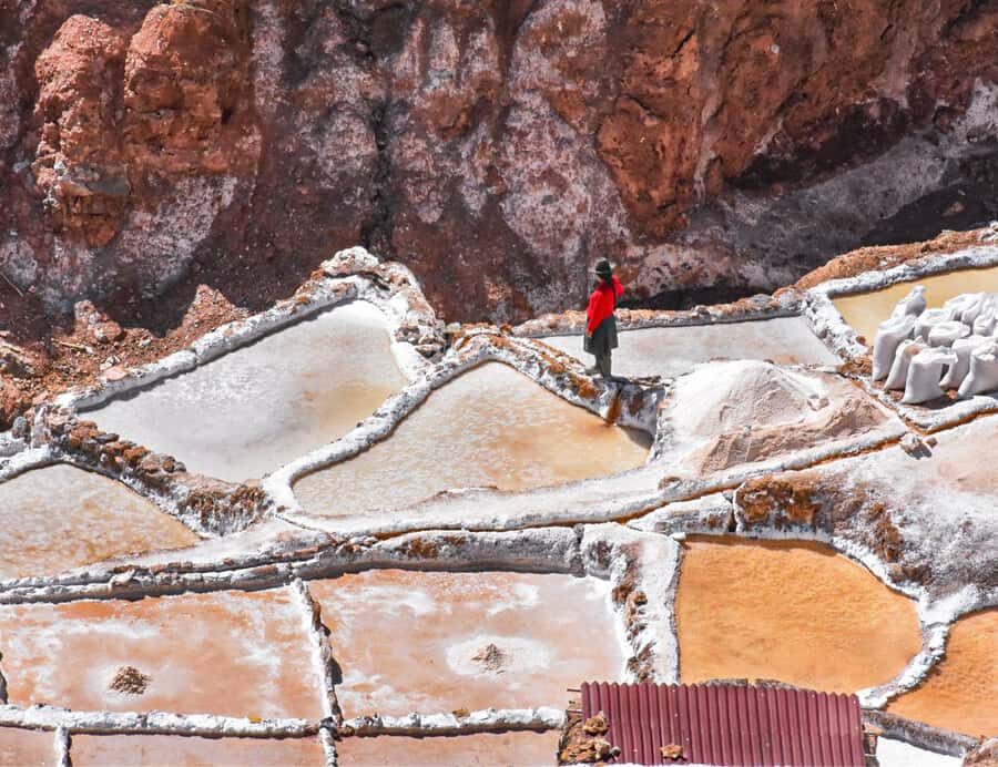 From Cusco: Moray, Maras Salt Mines & Chinchero Weavers Tour - Chinchero Weavers: Natural Dyes and Real Quechua Craft