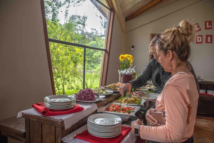 From Cusco: Sacred Valley & Maras Salt Mines Tour with Lunch - Urubamba buffet lunch: the stamina break that makes the afternoon work
