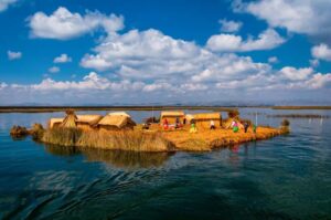 From Cusco: Titicaca Lake - Full day tour with sleeper bus - Puno early morning: breakfast, bag storage, and reset time