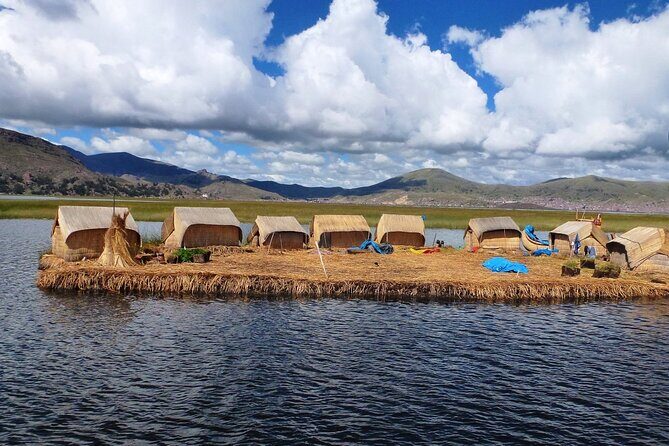 Full Day Lake Titicaca Tour to Uros and Taquile Islands - Crowds, Authenticity, and the Uros-to-Taquile Shift