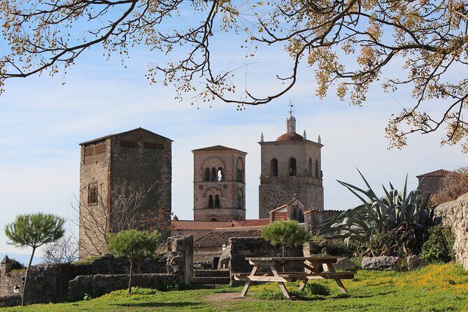 Guided tour in Trujillo at Sunset "El Collector de Atardeceres" - Key points to know before you go