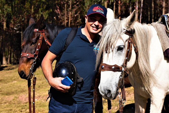 Horse Riding Chacan Mountain And Temple Of The Moon - Temple of the Moon: underground tunnel vibes and Inca context