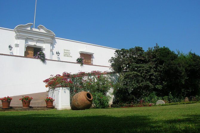 Larco Museum, Pisco Old Tavern and Magic Water Circuit Evening Tour - A 4pm Lima evening plan that saves you effort