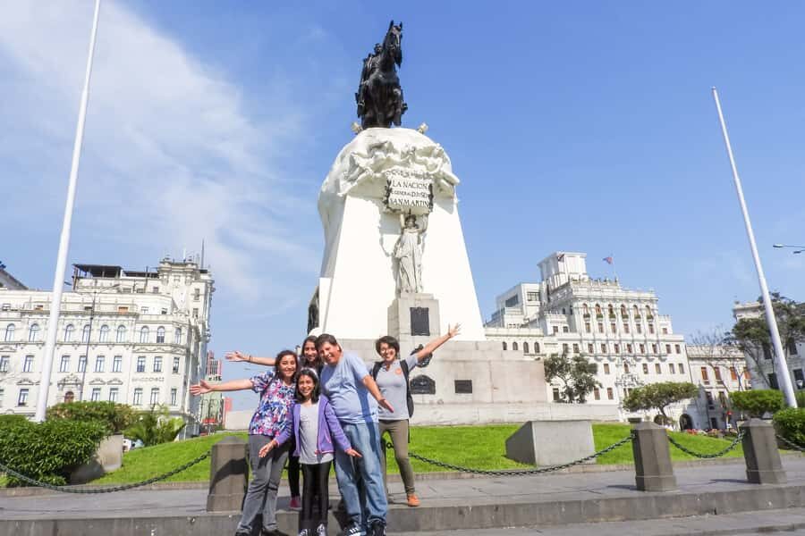 Lima: City Highlights Small Group Tour - Huaca Pucllana: Ancient Lima Starts in the City