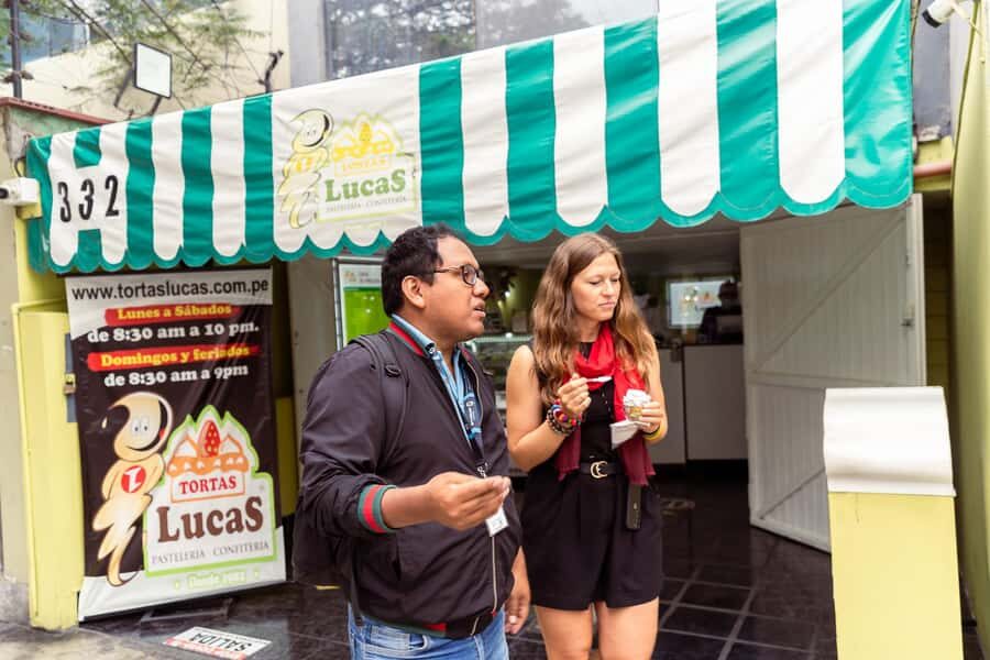 Lima: Miraflores Trending Flavors Half-Day Walking Tour - Manolo’s churros back in Miraflores: a cozy finish