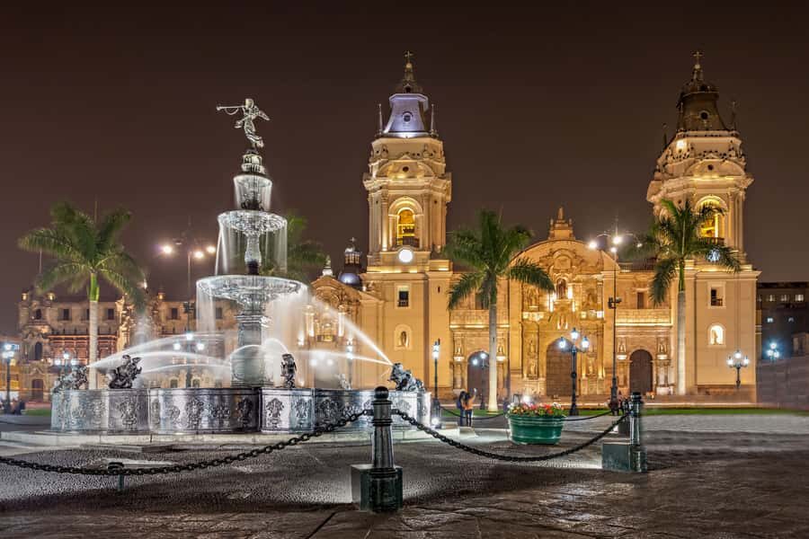 Lima: Water Magic Circuit, Downtown and Catacombs Night Tour - Key points worth knowing before you go