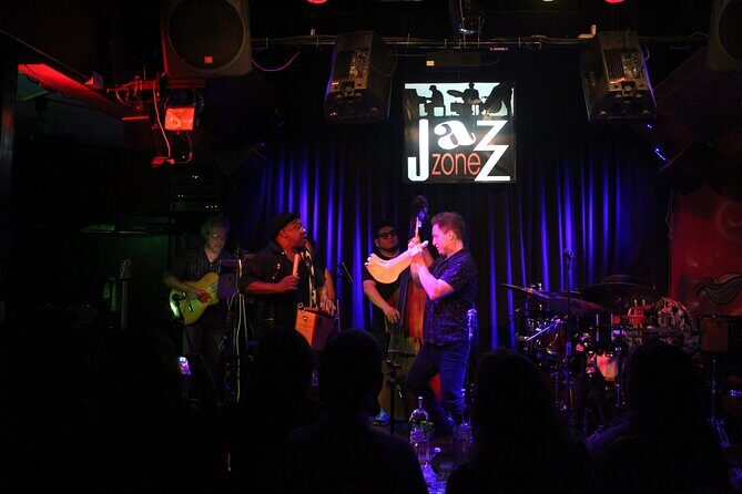 Live Afro-Peruvian Jazz Music - Gabriel Alegría and the Sextet: the performers behind the groove