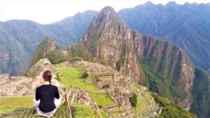 Machu Picchu: Private Tour Guide Service - Entrance check, then a focused 2-hour tour that makes sense