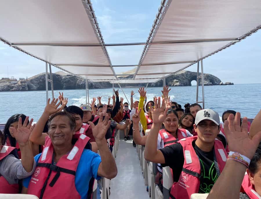 Paracas: Ballestas Islands Morning Boat Tour - The boat schedule: 2 hours that feel quick, not rushed (most days)