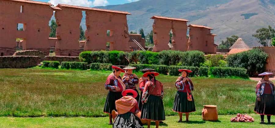 Puno: Full-Day Route of the Sun Tour to Cusco with Lunch - Pucará Museum: seeing the birthplace of Andean civilization on the way up