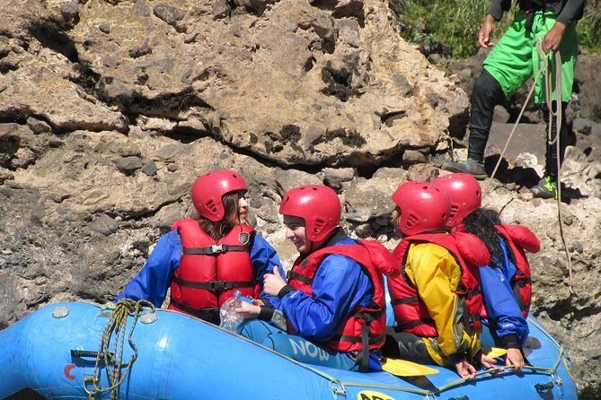 Rafting & Zip line Urubamba River 1 Day - Gear and clothing: the cold-water reality check