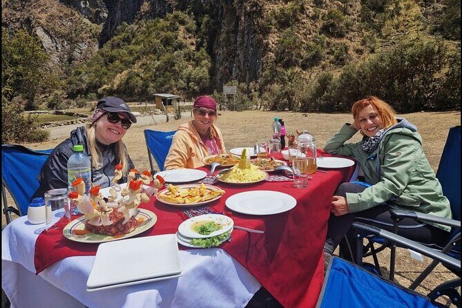 Rainbow Mountain & Red Valley Premium Tour with picnic - The 30-minute Red Valley hike: why it feels like a bonus day