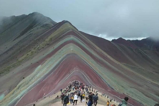 Rainbown mountain cusco 1 Day - Small Group (Max 18) and Realistic Crowd Expectations