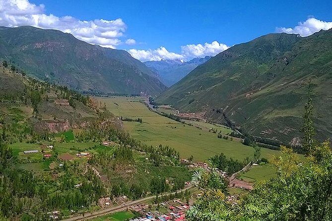 Sacred Valley - Pisac and Ollantaytambo day tour - A Morning Start in Cusco and the Drive Into the Sacred Valley