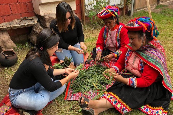 Sacred Valley Textile Workshop – Dyeing & Weaving in Cusco - Ruth Pimentel’s Loom: Why this is more than a craft class