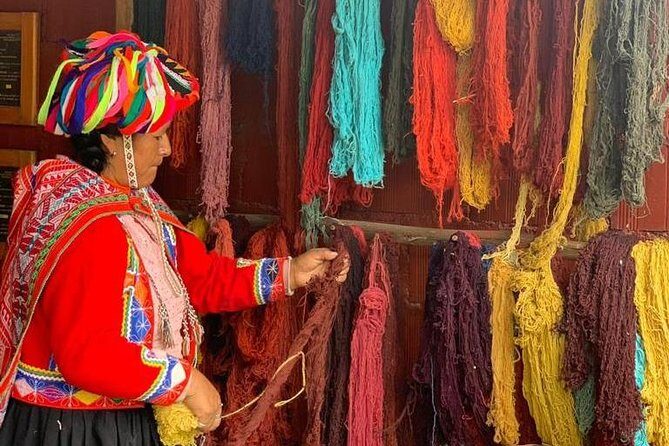 Sacred Valley Textile Workshop – Dyeing & Weaving in Cusco - Lunch, coffee or tea, and the social side that feels natural