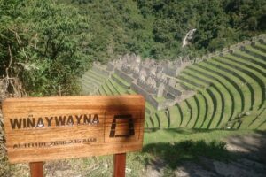 Short Inca trail to MachuPicchu || 2days - 1nigth || - Day 1: Cusco to km 104, Wiñaywayna, and the Inti Punku payoff