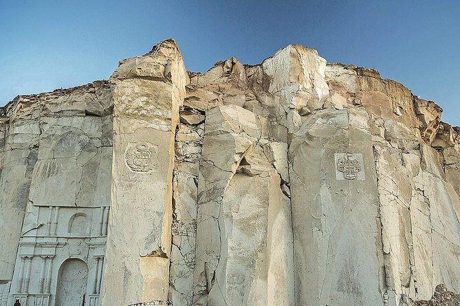 Sillar Route in Arequipa and viewpoint of the Volcanoes - Small-group timing and the “end near Plaza de Armas” trick