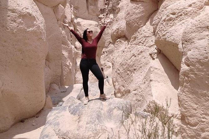 Sillar Route in Arequipa and viewpoint of the Volcanoes - Stop 3: Ruta del Sillar and the Culebrillas canyon walk
