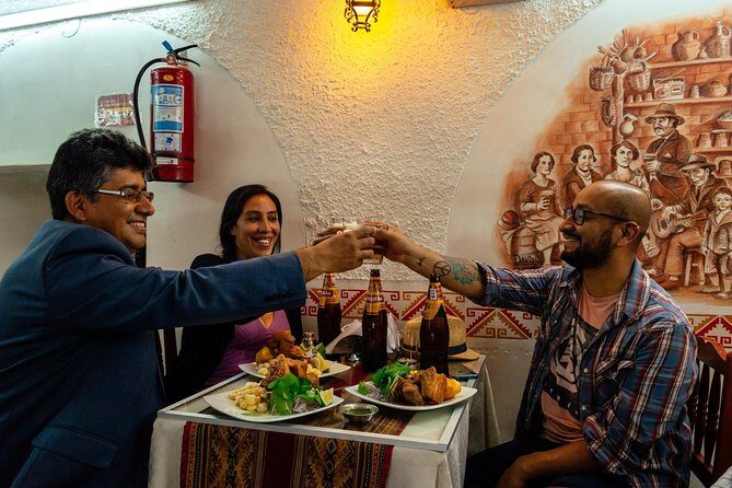 The 10 Tastings of Cusco With Locals: Private Food Tour - Tambomachay snack break: empanada-like bites on the move