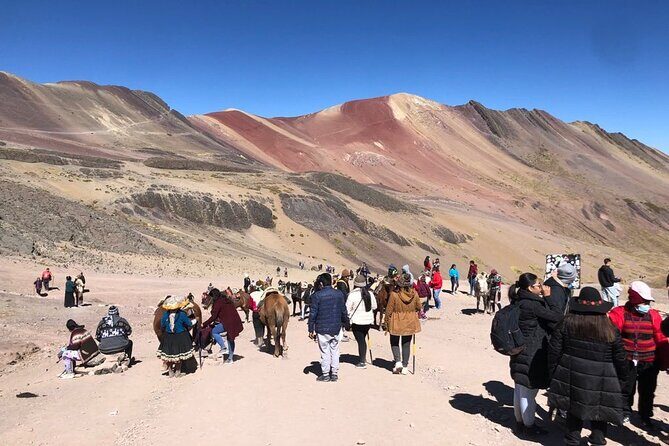 Vinicunca Rainbow Mountain Full-Day Tour from Cusco - Clothing and Gear: Don’t Underpack for a 5,000 m Day