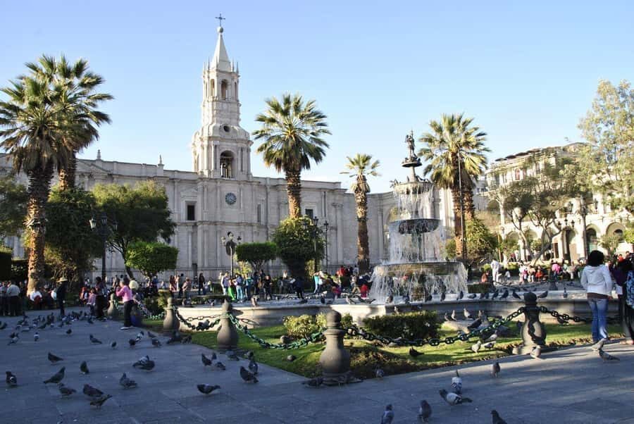 Walking tour in the Historic Center of Arequipa - Plaza de Armas: Where Arequipa’s Identity Starts