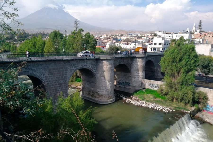 Walking tour in the Historic Center of Arequipa - Mundo Alpaca (Alpaca World): Llamas, Alpacas, Suri, and Vicuñas